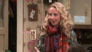 Lecy Goranson in Roseanne | Image via The Carsey-Werner Company